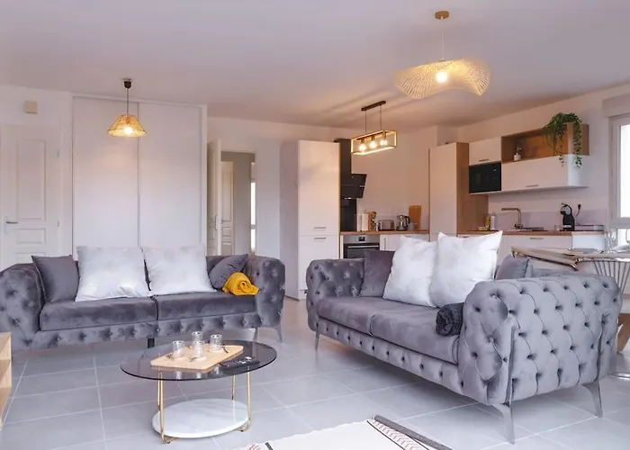Superbe Appartement 2 Chambres - Parking Gratuit
